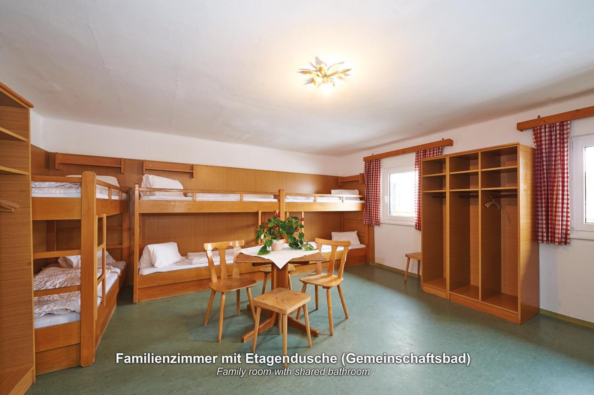 Ski In-Ski Out - Gaestehaeuser Saalbach-Hinterglemm - Wallegghof Christianhof Exterior photo
