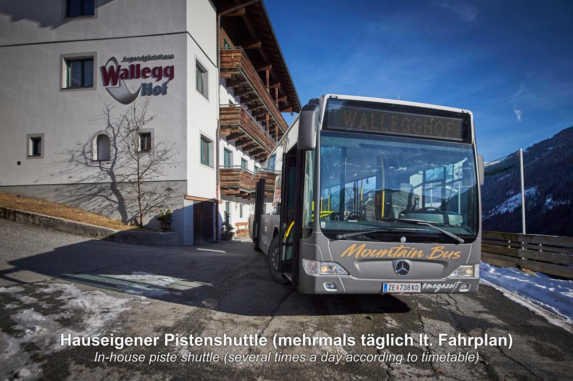 Ski In-Ski Out - Gaestehaeuser Saalbach-Hinterglemm - Wallegghof Christianhof Exterior photo